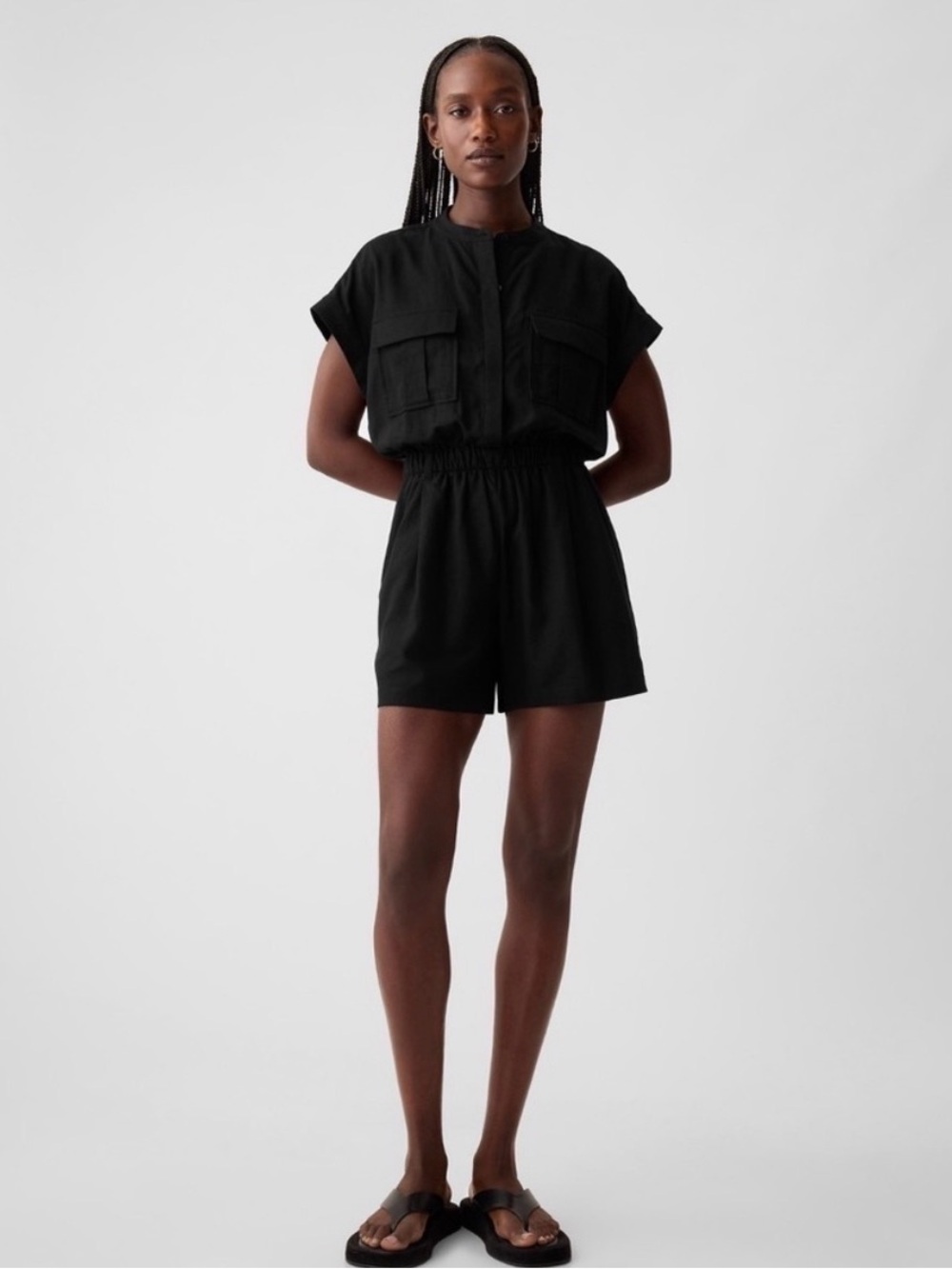 Gap Linen-Blend Utility Romper.  Black. Size Large 405025